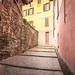 Vecchio Borgo * Torno